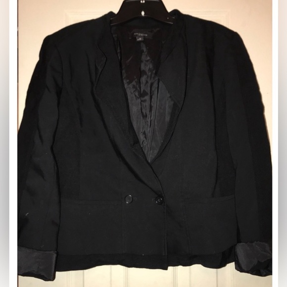 ANN TAYLOR - 10 WOMENS BLACK LINED TWO BUTTON CLOSURE POCKET FRONT BLAZER EUC - Picture 7 of 13